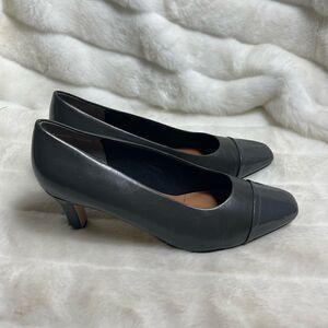 Rose Petals by walking cradles leather gray with patent toe slip on heels SZ10WW